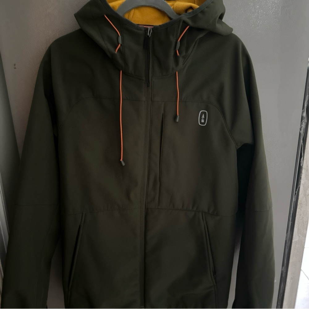 Bass Men's Dark Green Hooded Performance Jacket